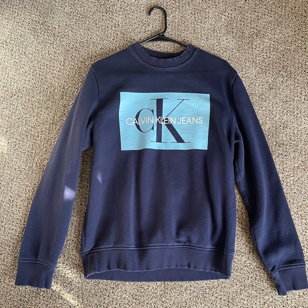 Calvin Klein crew neck size medium blue